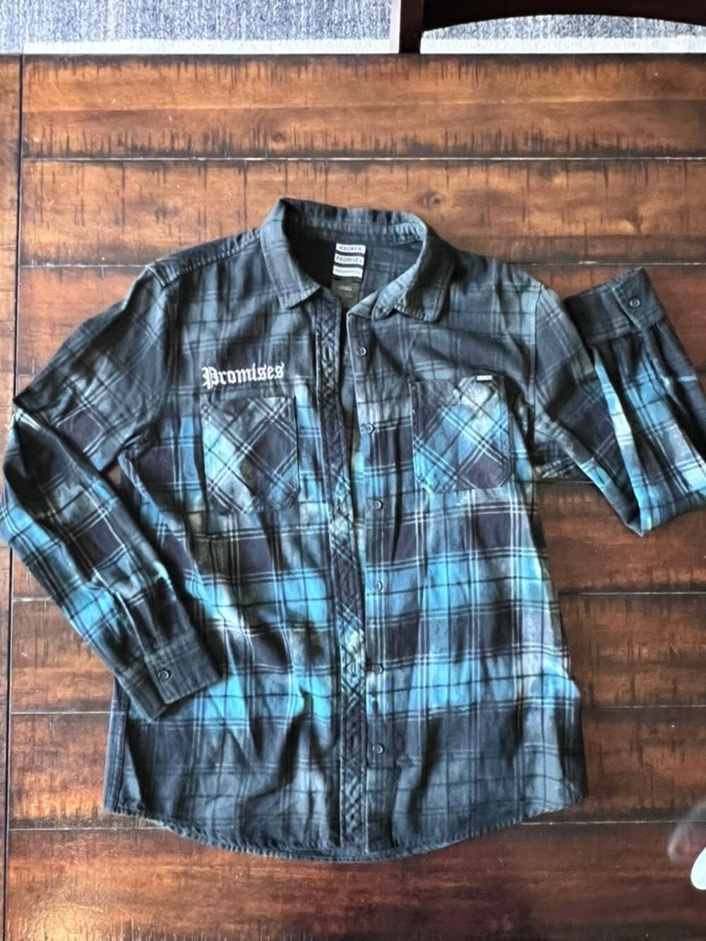 Broken Promises Plaid Flannel Shirt Mens S Skater Streetwear